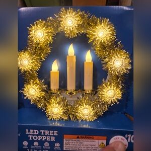 Small Vintage Looking Tre Topper